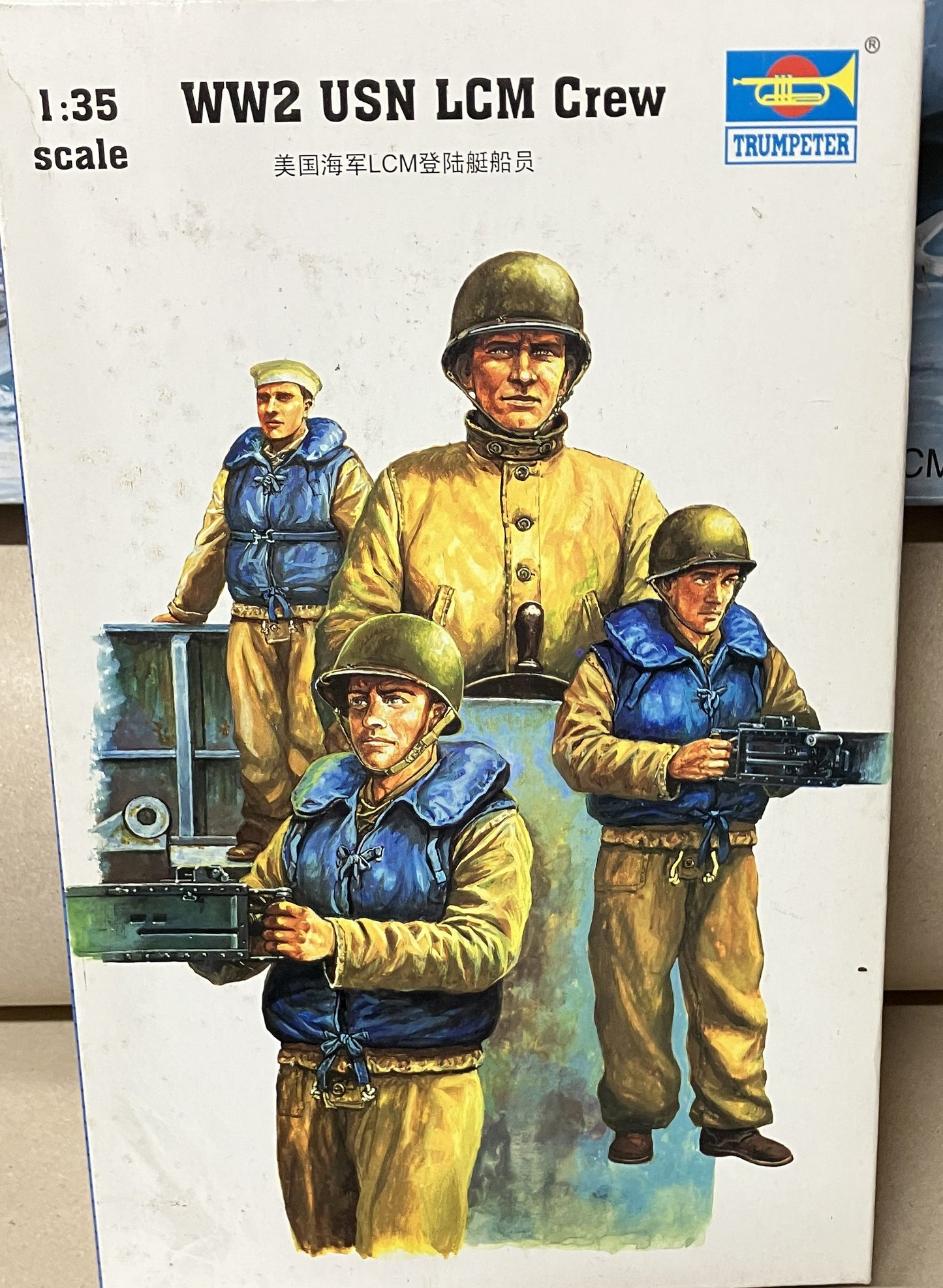 1/35 Trumpeter LCM (3) Landing Craft + Crew Figures